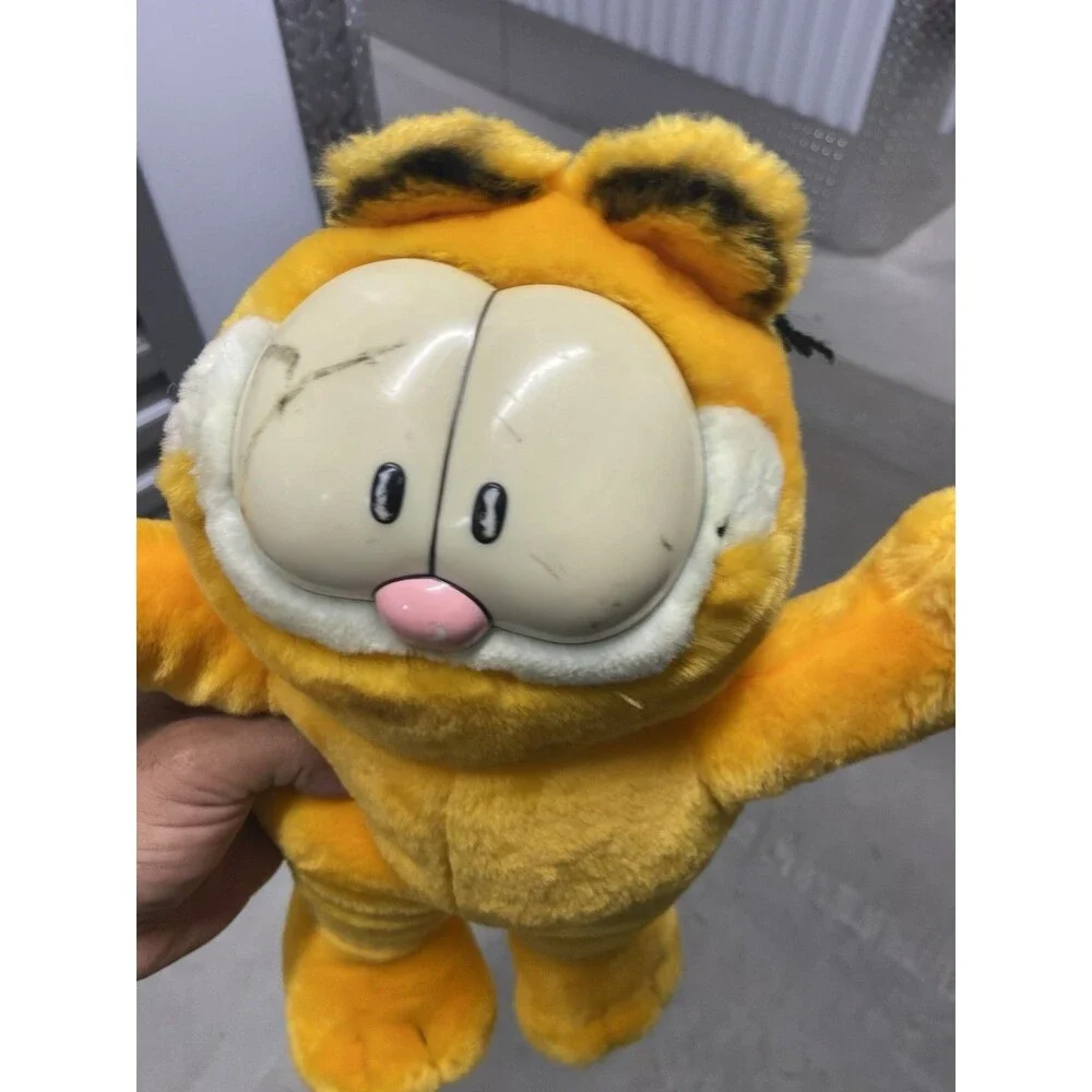 1981 Garfield Plush Cat by Dakin United Feature Syndicate 12